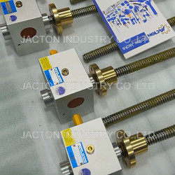 10kN Cubic Screw Jack - JTH10 - Upright Rotating Screw