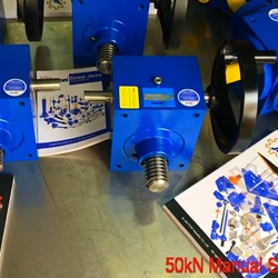 hand wheel lifting jacks - manual worm gear lift