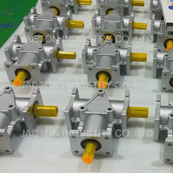 Assembly Gearbox 90 Degree 1:1 Spiral Bevel Gear 15MM Shaft