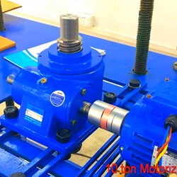 Electric Screw Jack to lift-AC motor with VFD