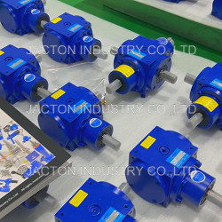 Cubic bevel gearboxes - solid, hollow shaft, 2-3-4 way - right-angle gearboxes