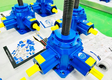 bevel gear jacks